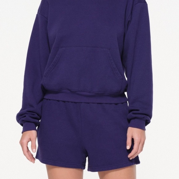 Skims Periwinkle Set - Picture 10 of 13